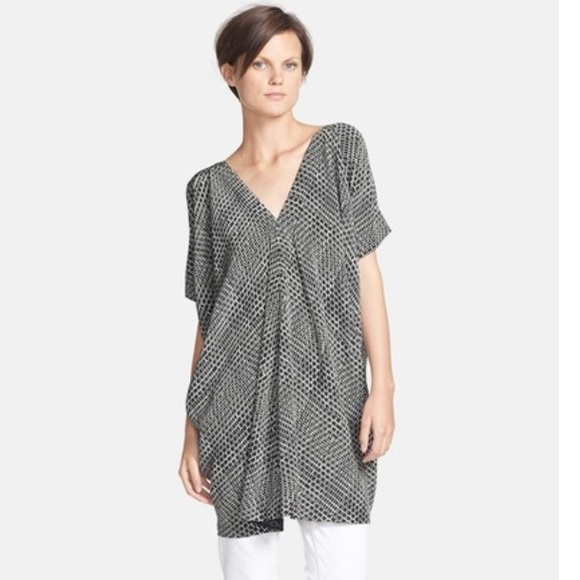 Vince Dresses & Skirts - Vince Silk Tunic Dress Graphic Print
